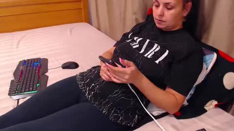 jessiestar3 online show from 04-01-26, 07:55