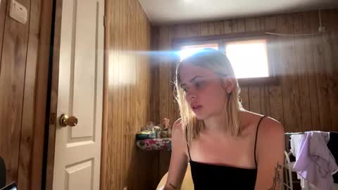 Snapshot of jessika_evans chatting on 09-10-25, 07:19 jessika_evans online show from 09-10-25, 07:19