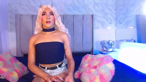 JESS online show from 12-18-24, 01:37
