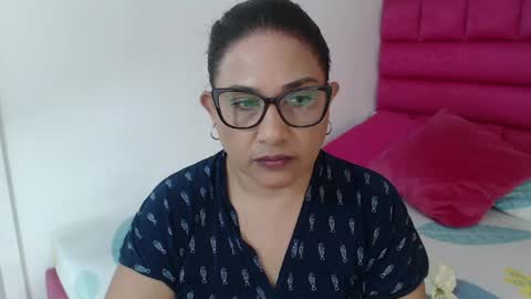 paola online show from 05-25-26, 12:55
