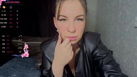 Snapshot of jessy_demon chatting on 10-27-25, 12:15 Jessy online show from 10-27-25, 12:15