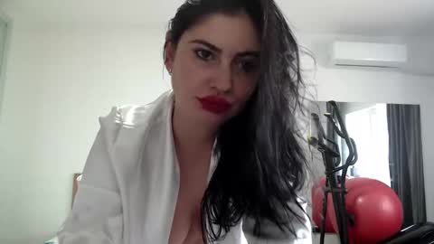 Snapshot of jessy_greys chatting on 10-09-25, 09:18 Jessy online show from 10-09-25, 09:18