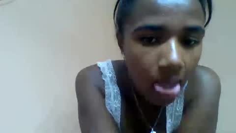 Snapshot of jessyh01 chatting on 06-09-26, 01:39 jessyh01 online show from 06-09-26, 01:39