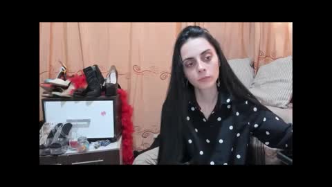 Snapshot of jessylonghair chatting on 06-10-26, 02:49 Jessylonghair online show from 06-10-26, 02:49