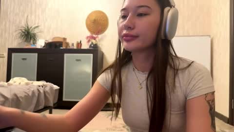 Lynn online show from 10-28-25, 09:35