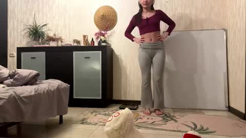 Lynn online show from 10-31-25, 07:20