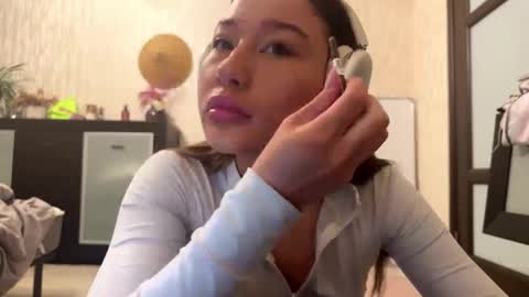 Lynn online show from 11-03-25, 07:20