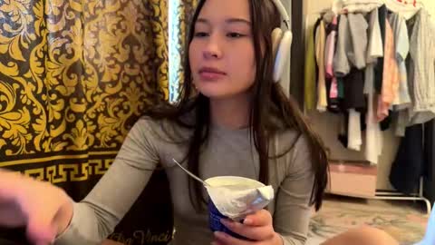 Lynn online show from 11-16-25, 07:25