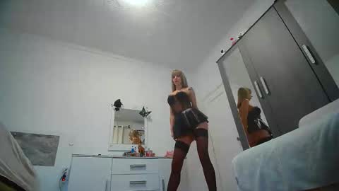 jesy online show from 11-18-25, 07:35