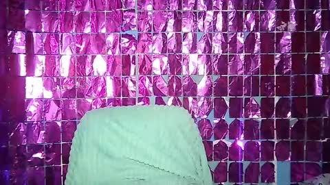 Snapshot of jet_clomet21 chatting on 05-19-26, 02:12 Ale online show from 05-19-26, 02:12
