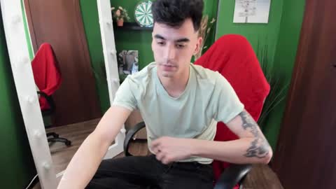 Snapshot of jett_slendy chatting on 05-16-26, 12:04 jett_slendy online show from 05-16-26, 12:04