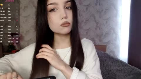 Snapshot of jettanicolay chatting on 04-29-26, 07:56 I am Gina ntmu Lets hit 10 Thumbs Up together online show from 04-29-26, 07:56