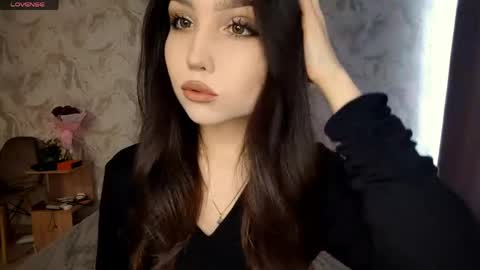 Snapshot of jettanicolay chatting on 05-03-26, 06:52 I am Gina ntmu Lets hit 10 Thumbs Up together online show from 05-03-26, 06:52