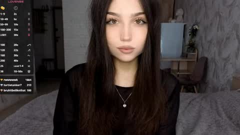 Snapshot of jettanicolay chatting on 05-16-26, 10:36 I am Gina ntmu Lets hit 10 Thumbs Up together online show from 05-16-26, 10:36