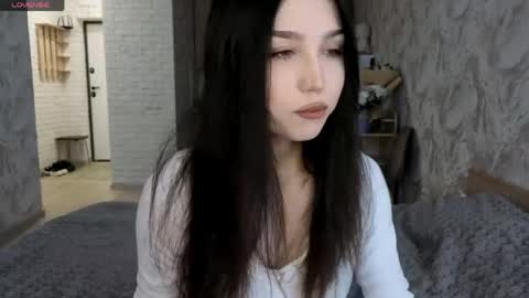 Snapshot of jettanicolay chatting on 05-20-26, 10:32 I am Gina ntmu Lets hit 10 Thumbs Up together online show from 05-20-26, 10:32