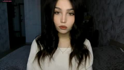 Snapshot of jettanicolay chatting on 05-28-26, 04:43 I am Gina ntmu Lets hit 10 Thumbs Up together online show from 05-28-26, 04:43