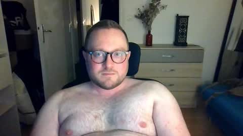 jeuneloup92 online show from 01-16-26, 08:24