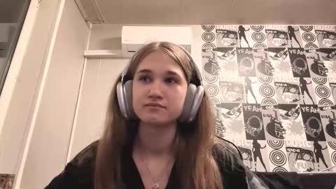 Helgi online show from 11-22-25, 02:38