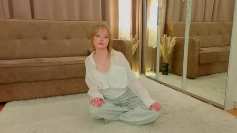 Gwen online show from 01-14-26, 08:20