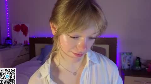 Gwen online show from 07-29-26, 08:18
