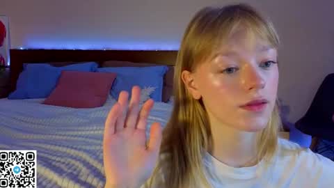 Gwen online show from 08-01-26, 08:08