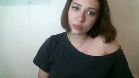 Snapshot of jewelrosse chatting on 07-30-26, 09:47 Jewel online show from 07-30-26, 09:47