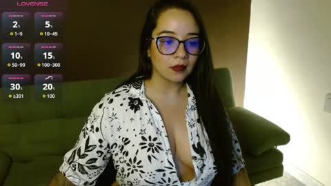 Snapshot of jey_love1 chatting on 05-27-26, 02:41 jey online show from 05-27-26, 02:41