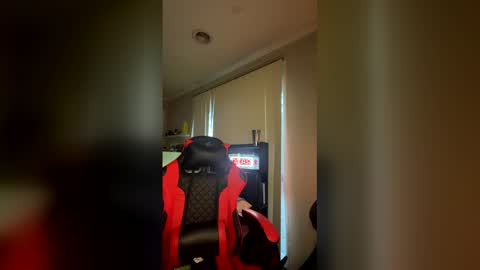 jezzyboy692001 online show from 05-21-26, 09:22