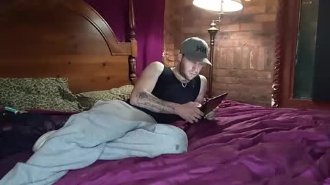 Snapshot of jf12334 chatting on 01-22-25, 05:37 NedeledeN online show from 01-22-25, 05:37