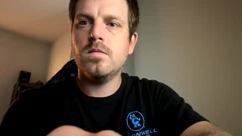 Snapshot of jfunzy chatting on 10-19-25, 07:25 jfunzy online show from 10-19-25, 07:25