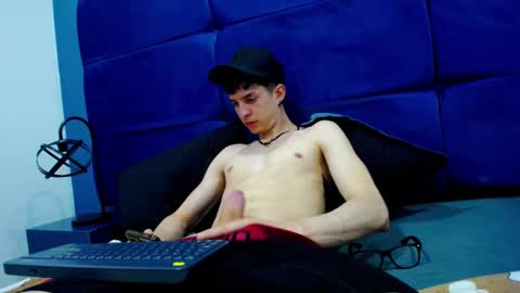 Jheampiero online show from 09-27-25, 02:11