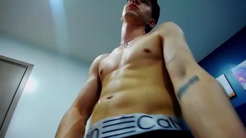 Jheampiero online show from 10-04-25, 02:15