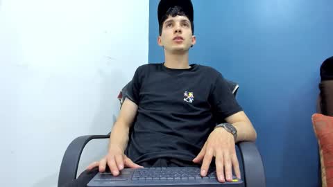 Snapshot of jheampiero chatting on 02-12-26, 09:10 Jheampiero online show from 02-12-26, 09:10