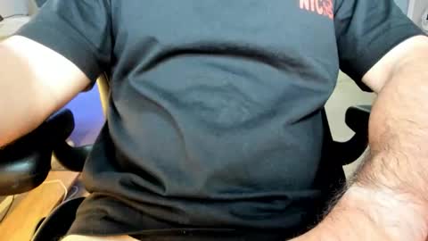 Snapshot of jhernandez13 chatting on 11-17-25, 11:21 jhernandez13 online show from 11-17-25, 11:21