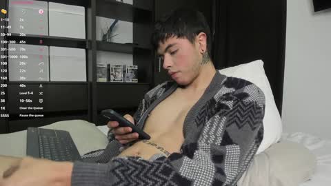 Snapshot of jhn_morghan chatting on 01-16-25, 06:35 Morghan online show from 01-16-25, 06:35