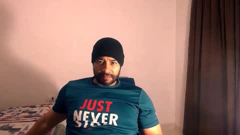 En moreno online show from 11-21-25, 12:59