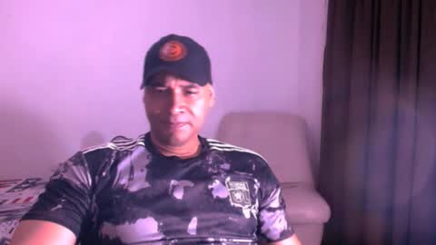 En moreno online show from 11-28-25, 09:28