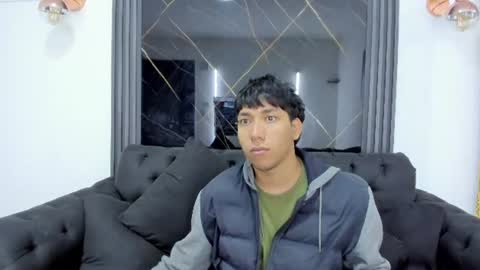 jhoan_evans online show from 07-04-26, 03:35