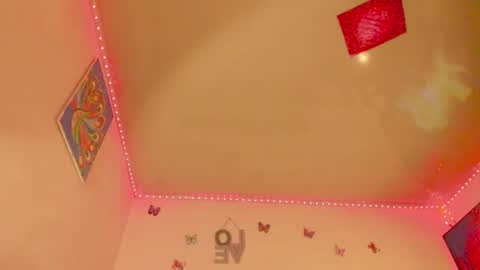 Snapshot of jhoanatrans22 chatting on 06-11-26, 02:44 jhoanatrans22 online show from 06-11-26, 02:44