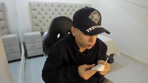 jhoanleandro online show from 12-01-25, 05:12