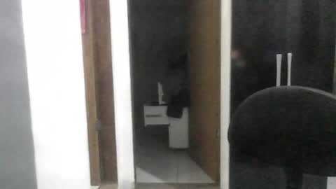 jhonizin online show from 10-20-25, 06:58