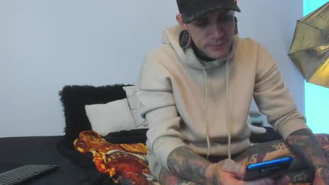 Snapshot of jhonny_ackerman chatting on 10-18-25, 09:15 jhonny_ackerman online show from 10-18-25, 09:15