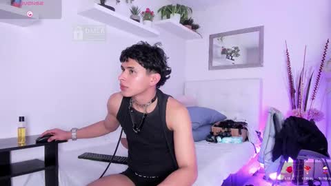 JHONNATHAN online show from 03-17-26, 09:18