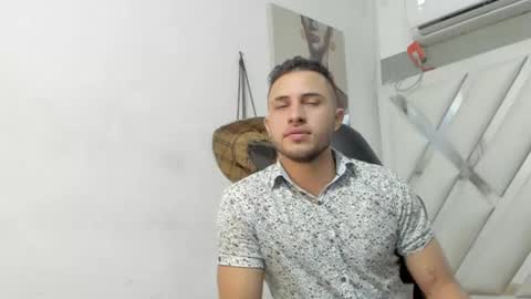 Snapshot of jhonny_flames7 chatting on 01-19-25, 03:50 jhonny online show from 01-19-25, 03:50