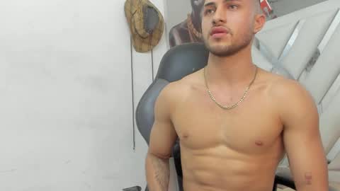 Snapshot of jhonny_flames7 chatting on 02-10-25, 07:04 jhonny online show from 02-10-25, 07:04