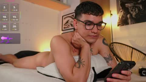 Jhonny  online show from 04-11-26, 07:45