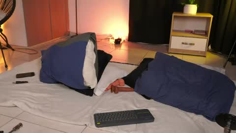 Jhonny  online show from 05-23-26, 04:39
