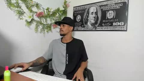 Snapshot of jhonson821 chatting on 11-01-25, 01:07 jhonson821 online show from 11-01-25, 01:07