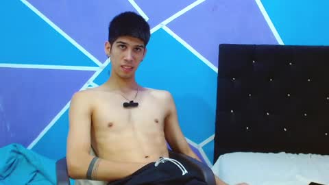 Snapshot of jhony_sex3 chatting on 01-25-25, 04:34 jhony_sex3 online show from 01-25-25, 04:34