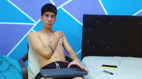 Snapshot of jhony_sex3 chatting on 01-25-25, 07:38 jhony_sex3 online show from 01-25-25, 07:38